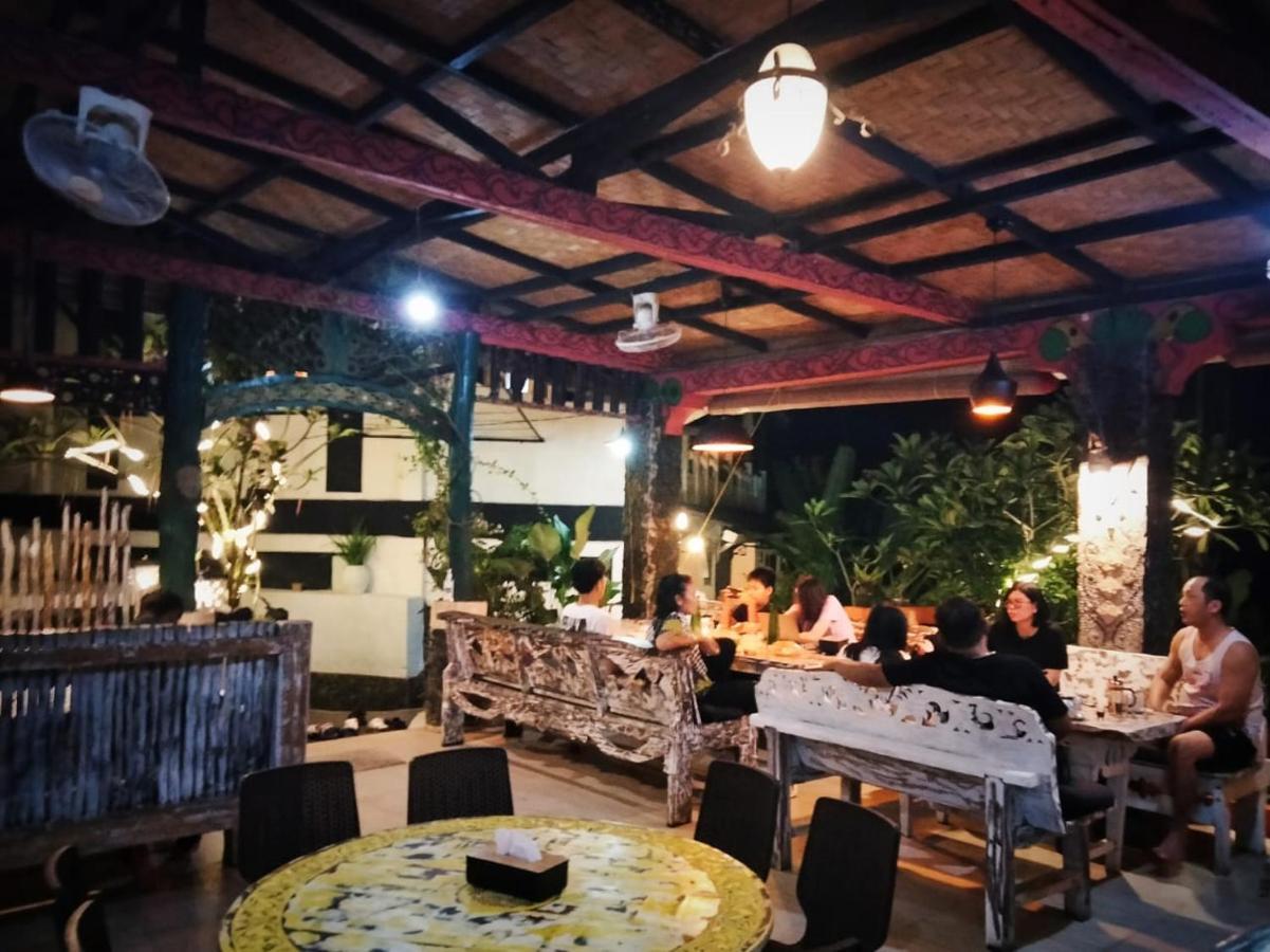 Jungle Inn Bukit Lawang Exterior photo