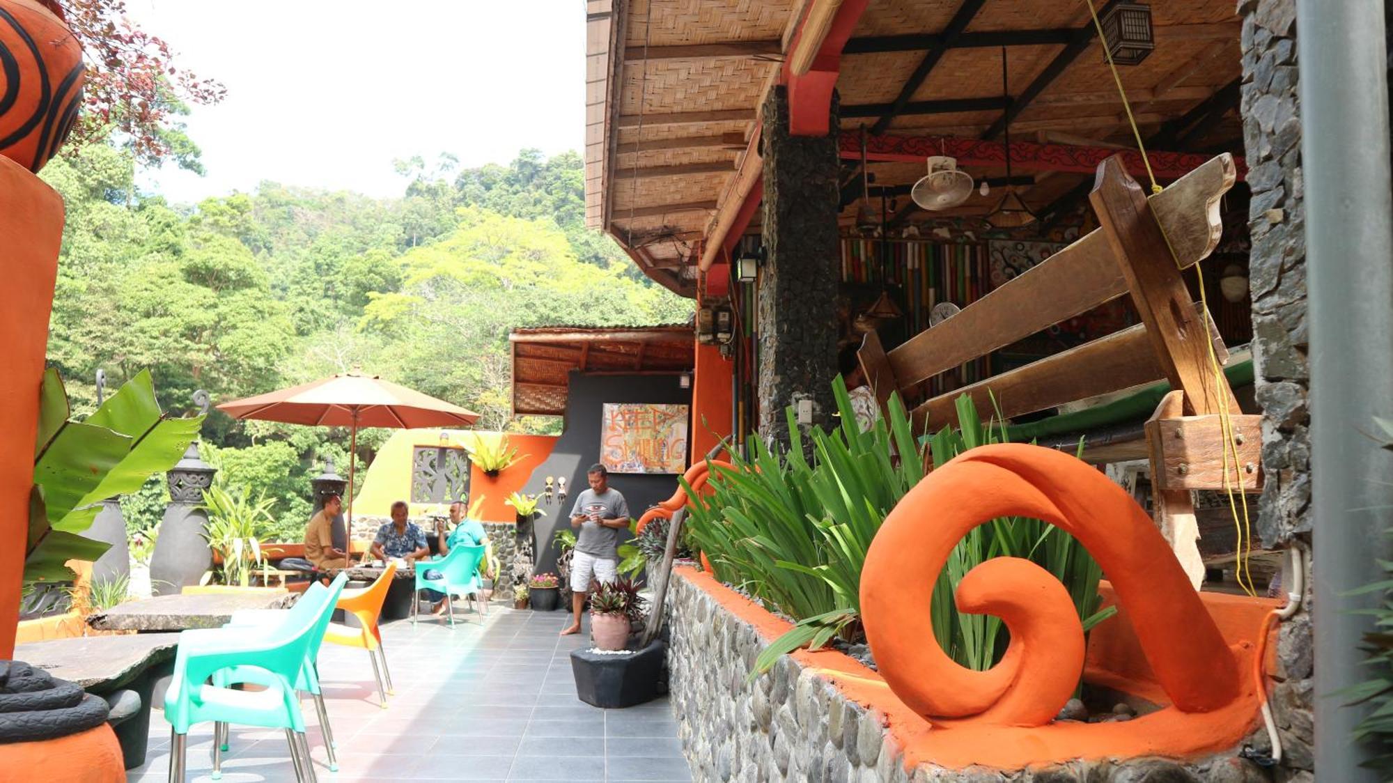 Jungle Inn Bukit Lawang Exterior photo
