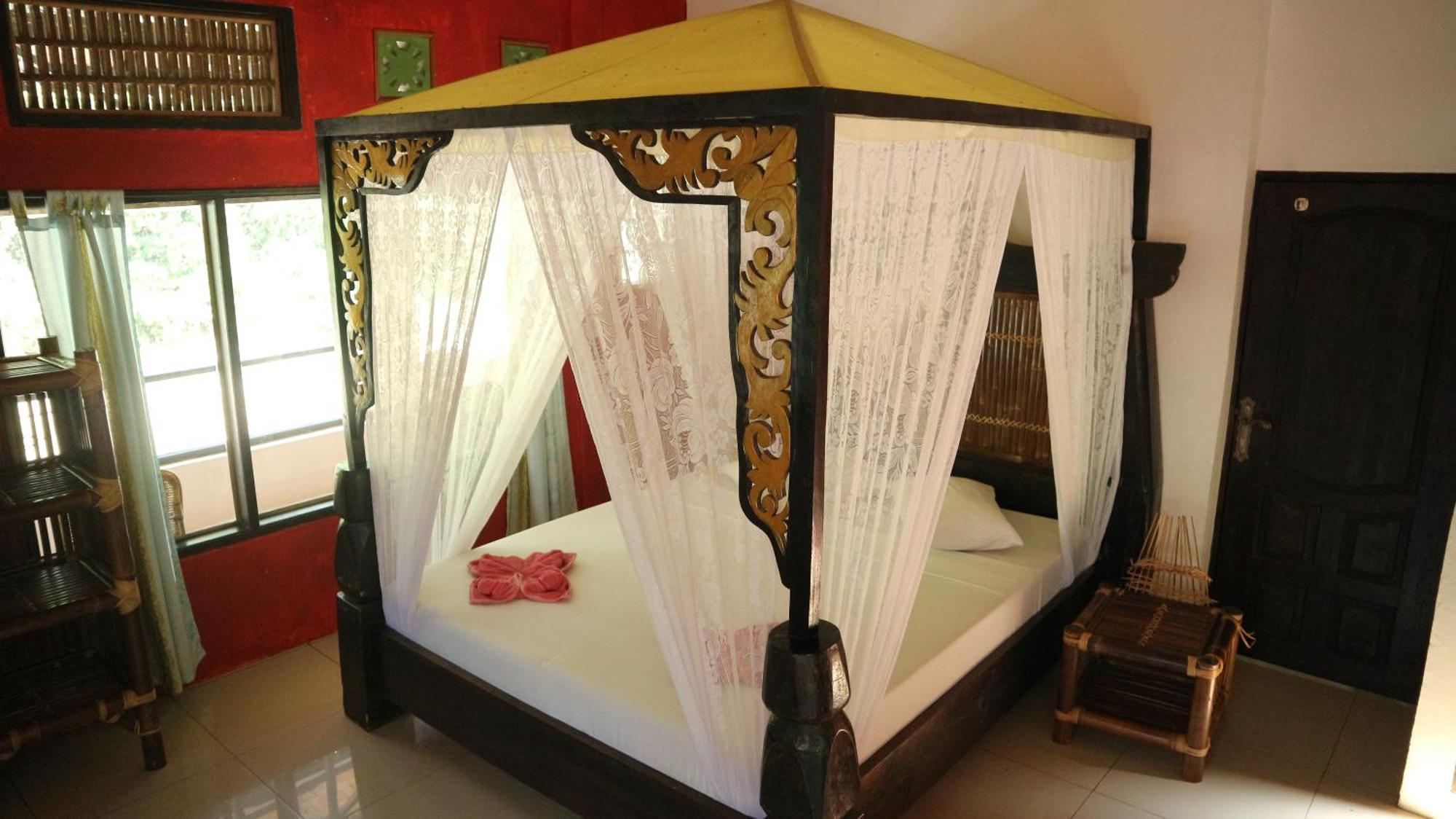 Jungle Inn Bukit Lawang Exterior photo