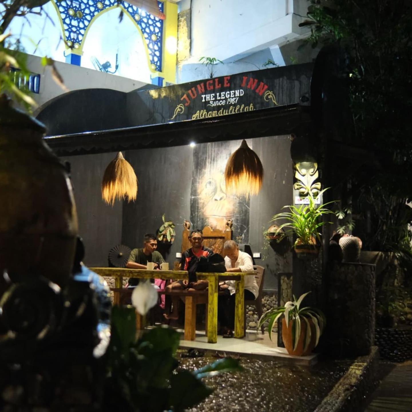 Jungle Inn Bukit Lawang Exterior photo