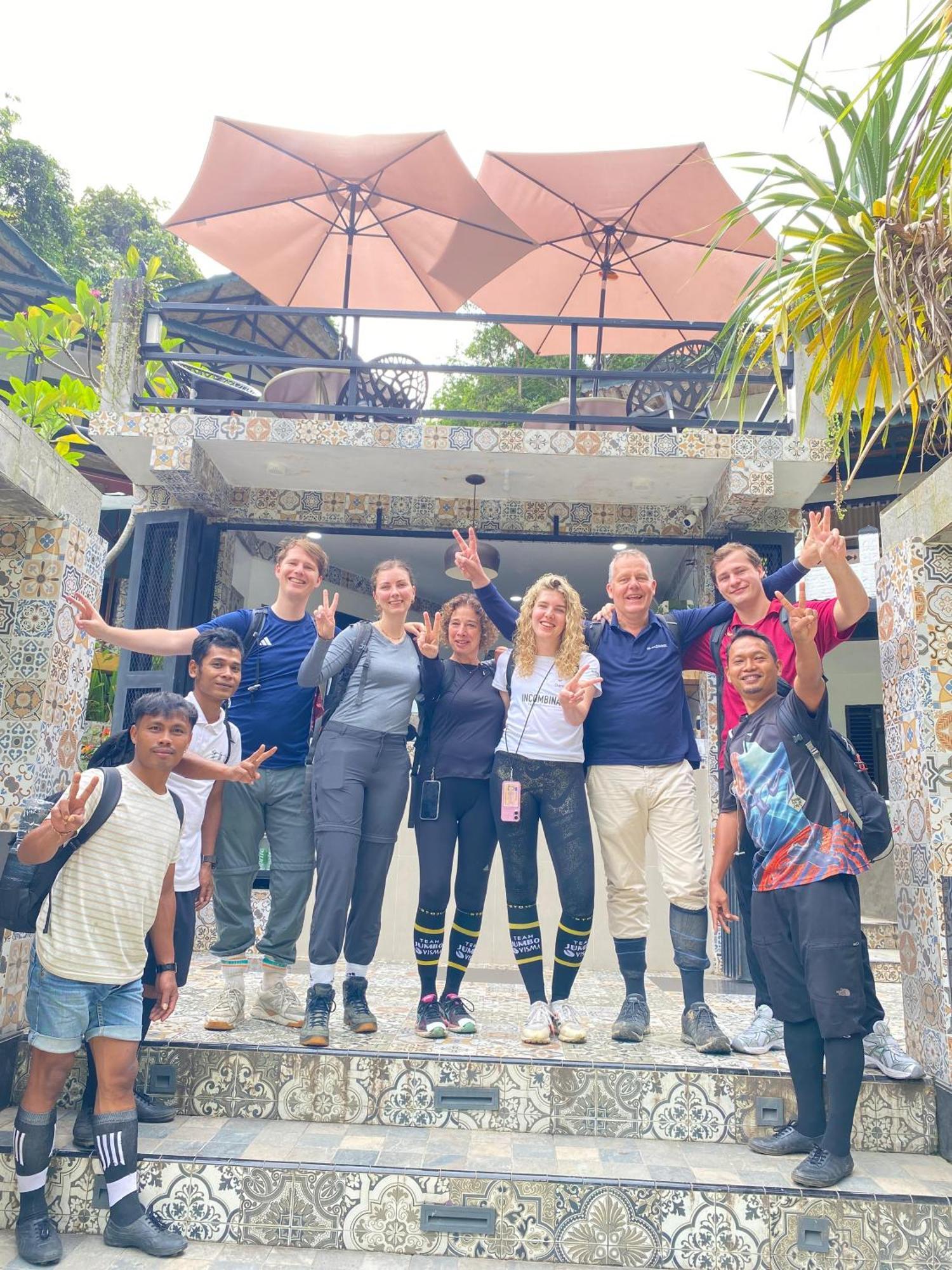 Jungle Inn Bukit Lawang Exterior photo
